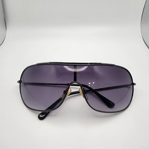 Guess Gunmetal & Black Sunglasses - Picture 1 of 7